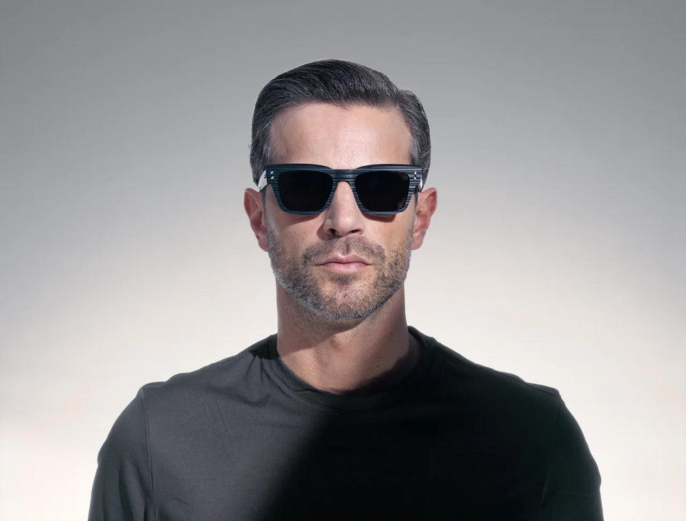 Akoni Columba - Matte Black | Sunglasses | Black Optical Akoni Columba - Matte Black | Sunglasses | Black Optical