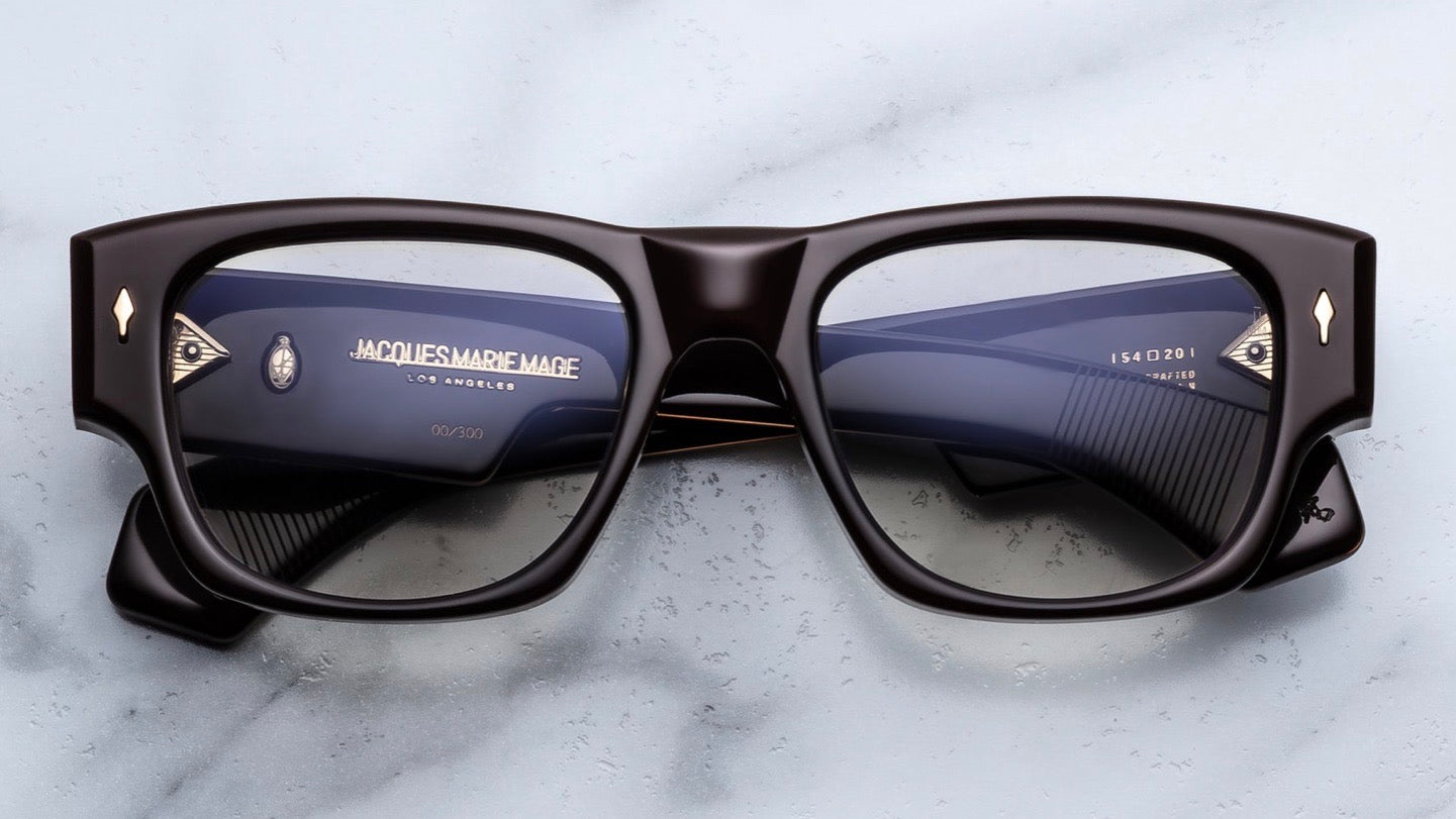 DINO-Walnut / Superlight Brown / Dark Gold