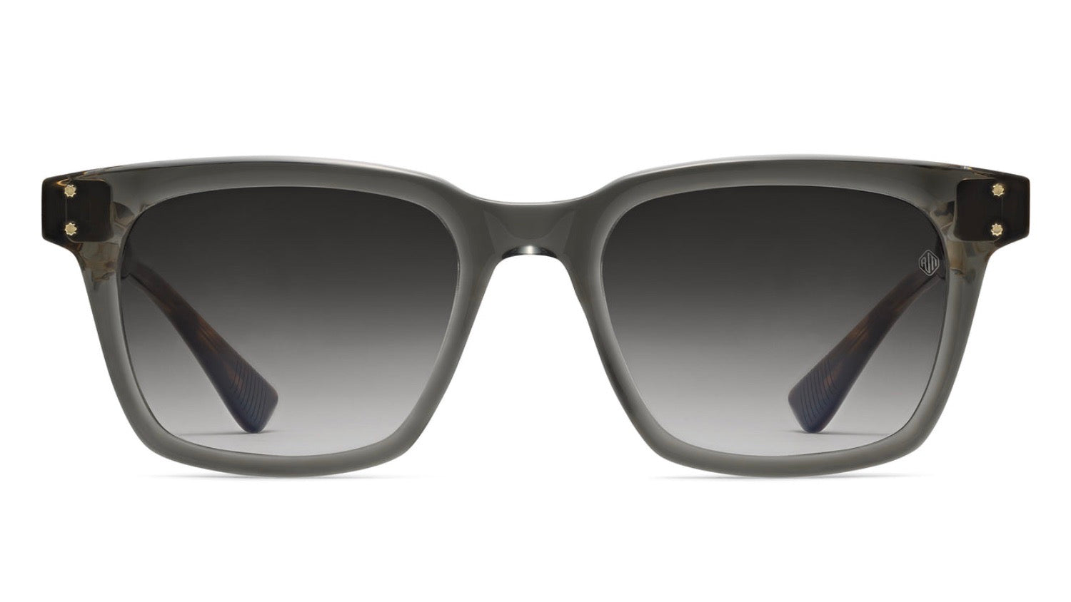 EAST OF MERCER-020 Smokey Pine