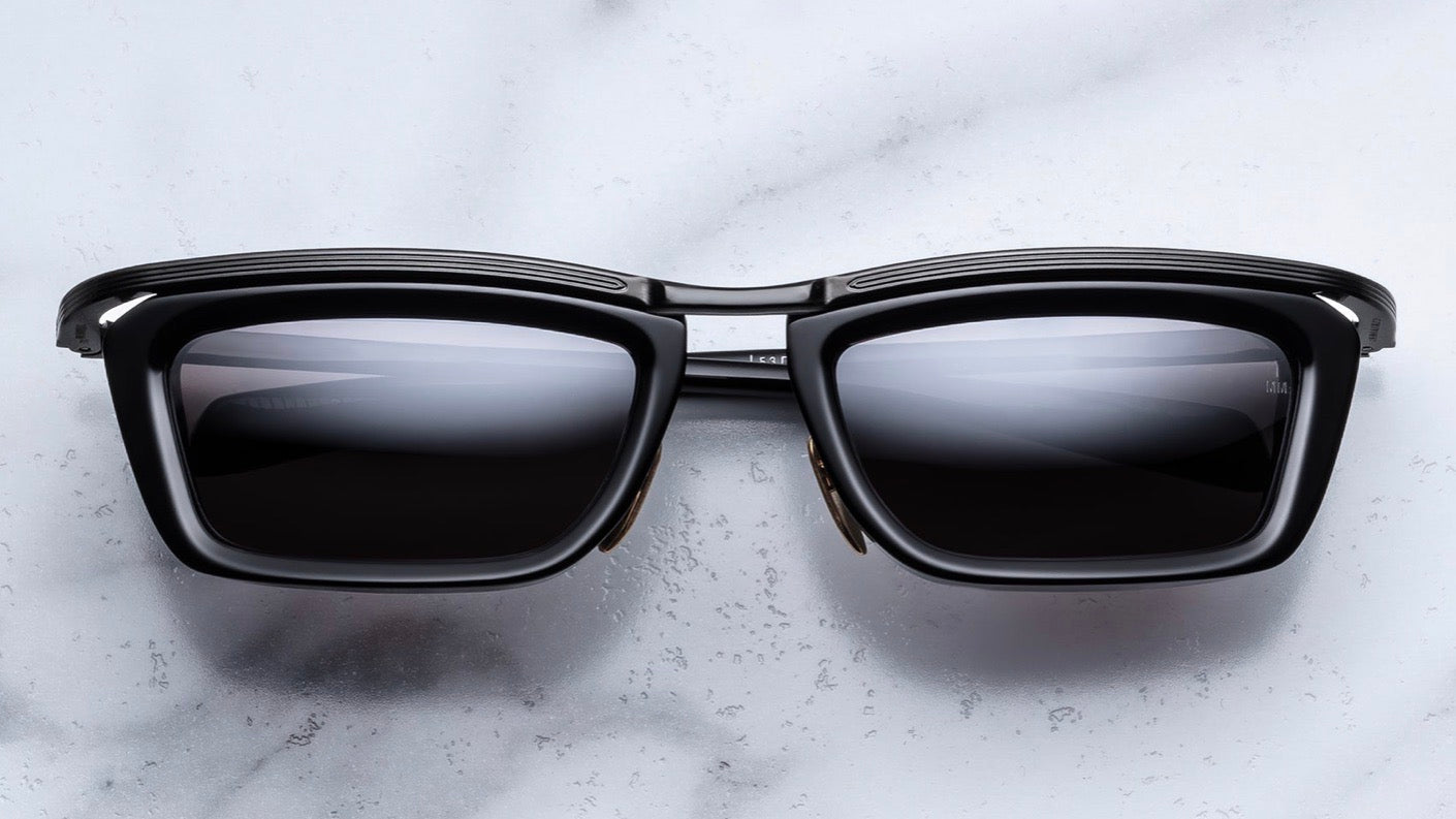 GASPARD-Vanta / Ultra Black Mirror / Polished Black