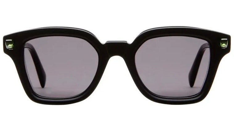 Q3-Black Matte / Black Shine