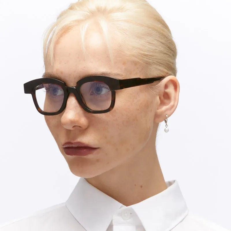 Kuboraum K40 - Tortoise | Eyeglasses | Black Optical