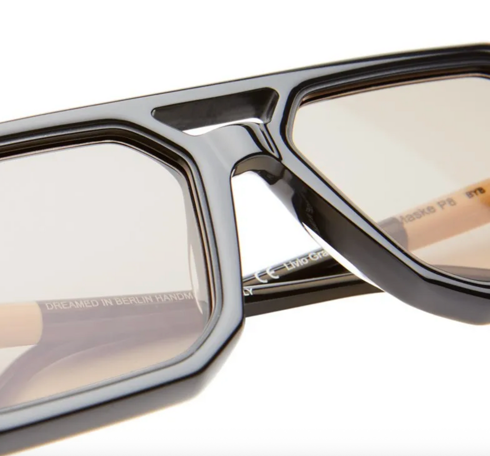 P8-BYB Black Shine / Ivory