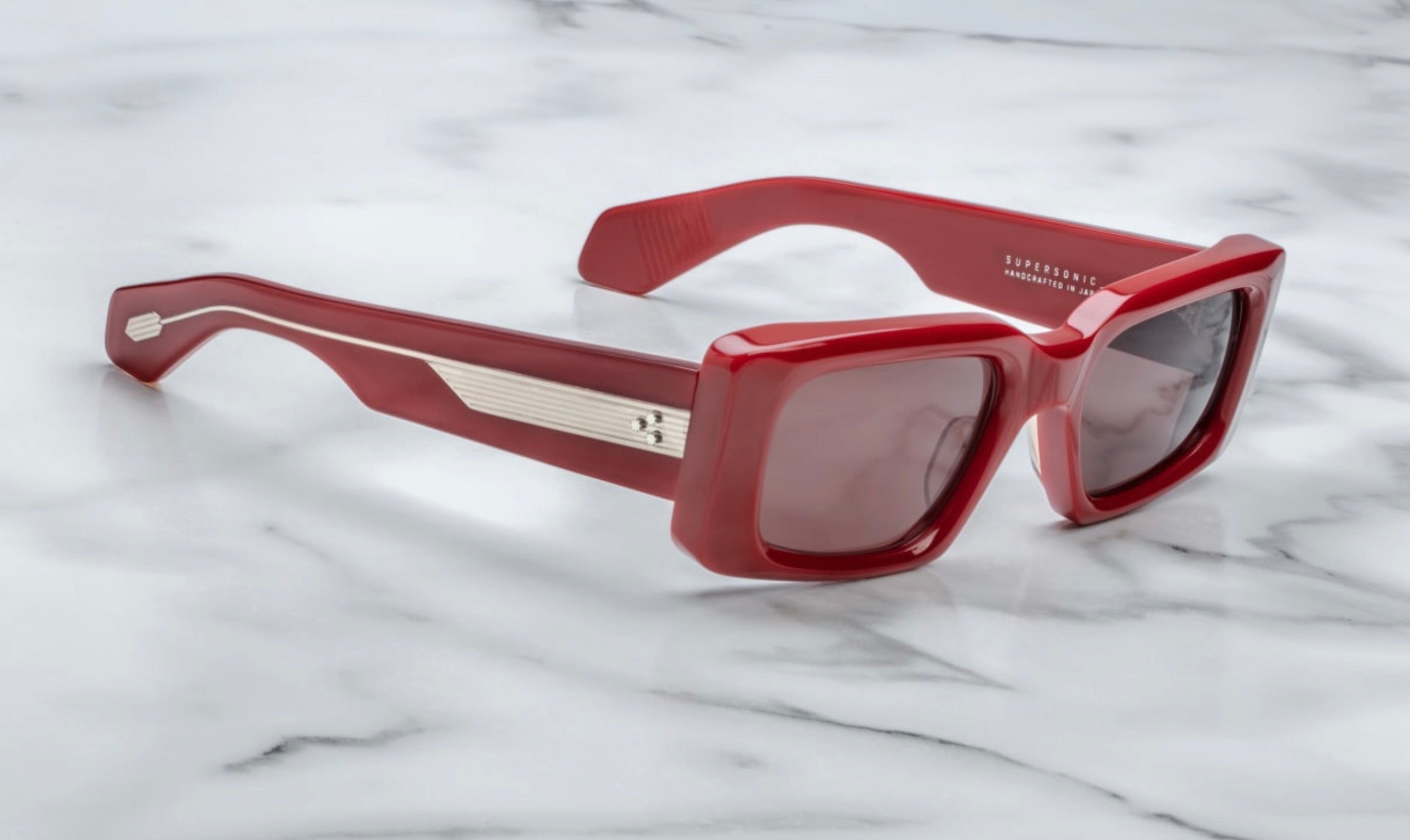 Louis Vuitton LV Shadow Square Sunglasses White Plastic. Size U
