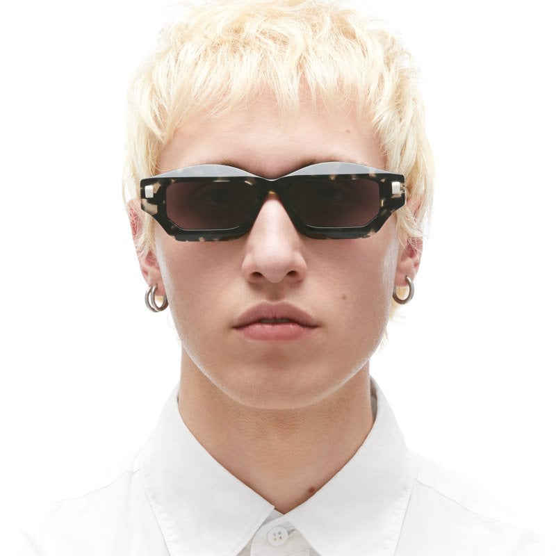Kuboraum Q6 - Grey Havana | Sunglasses | Black Optical