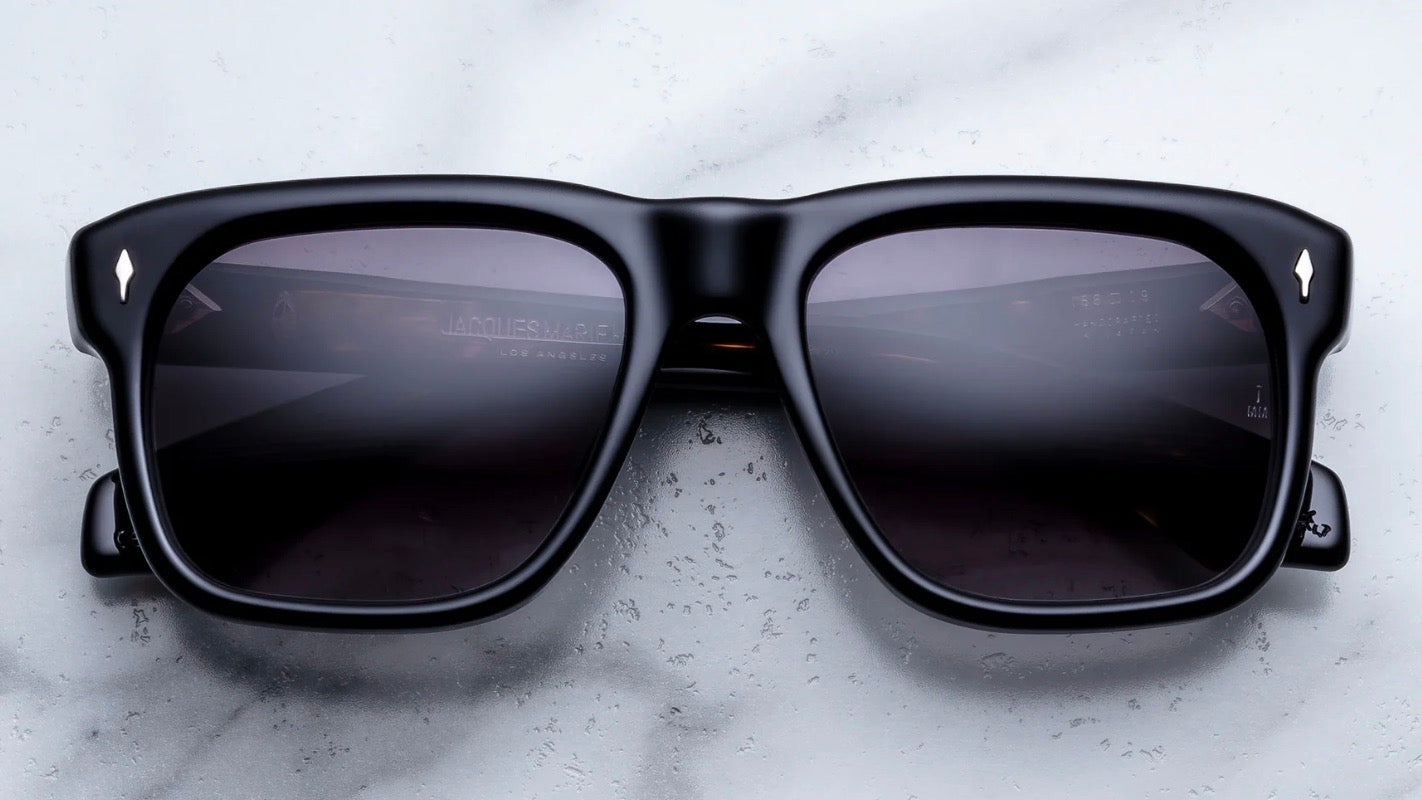 YVES-Noir 11 / Jet Gradient / Silver