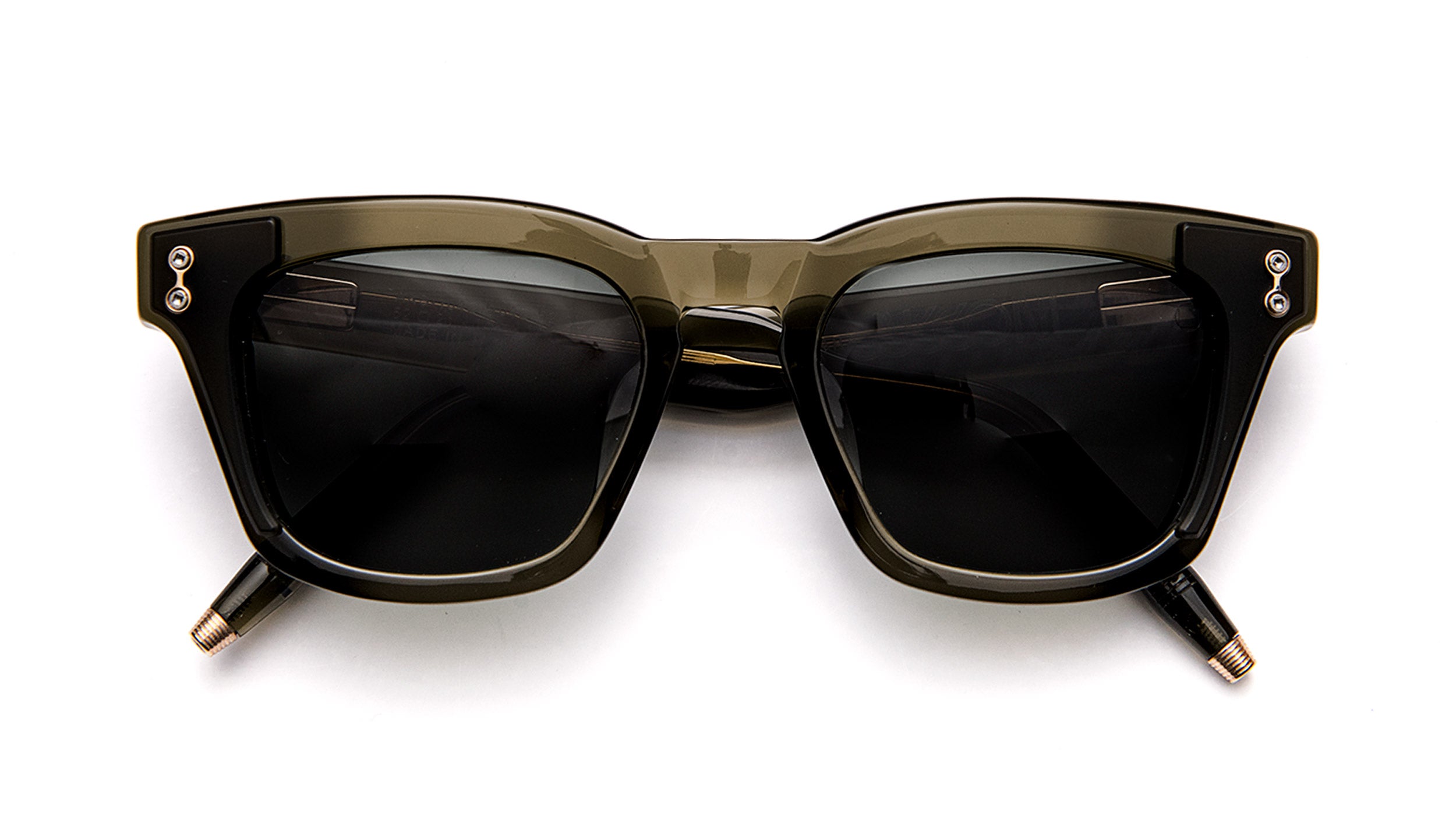 Akoni Ara - Olive | Sunglasses | Black Optical