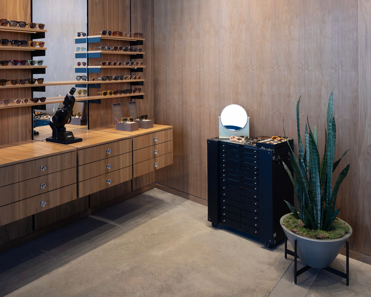 fort-worth show room 1